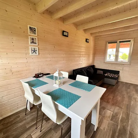 بيت للعطل Przy Morzu 550 M Do Plazy ريوزينو